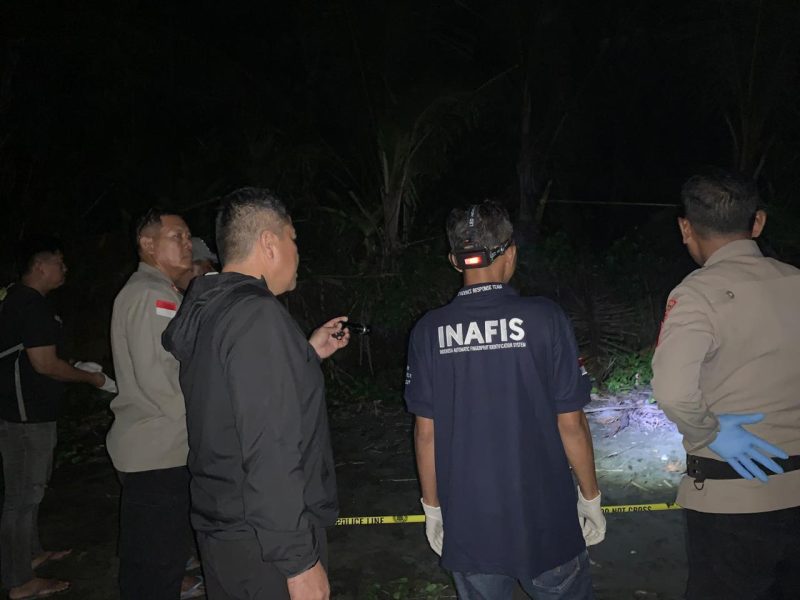 Kabag Ops Polres Sarmi AKP Handry, dan Kapolsek Sarmi kota Iptu Suhartono, bersama anggota Jaga bersma personil Reskrim Polres Sarmi dan Tim PRC Samapta Res Sarmi langsung merespon ke tempat kejadian