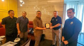 Brigadir Jenderal Faizal Ramadhani, menerima apresiasi dari Kepolisian Selandia Baru (New Zealand Police)